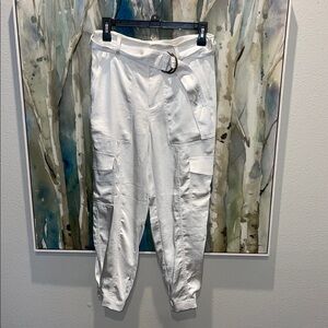 Banana Republic Belted Silk cargo pants ✨